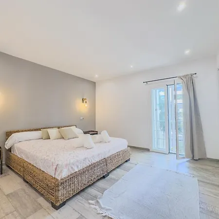 Banus Wave Apartment Marbella